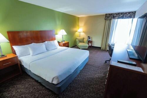 Quality Inn & Suites Downtown แมนสฟิลด์ ภายนอก รูปภาพ